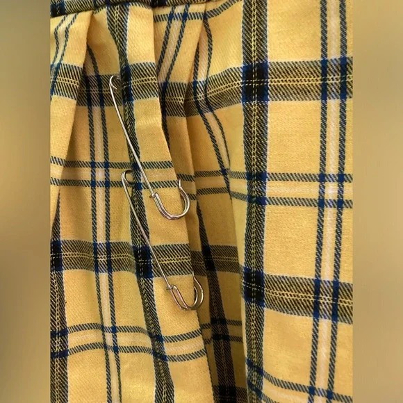 Clueless Cher Costume - Complete with wig, socks and vintage 90s shoes - Picture 15 of 16